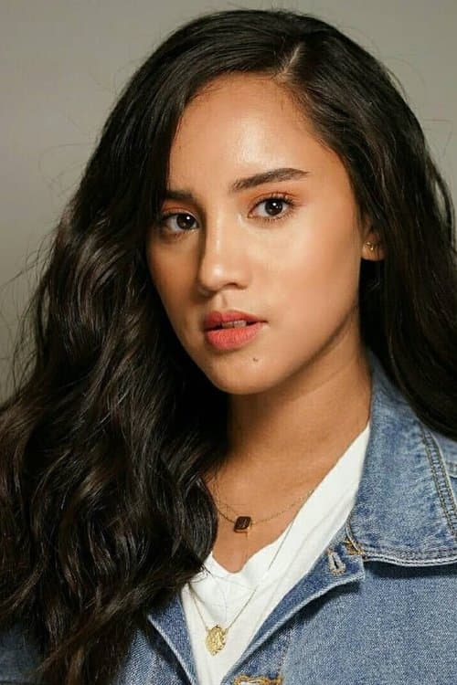 Julianne Gomez image
