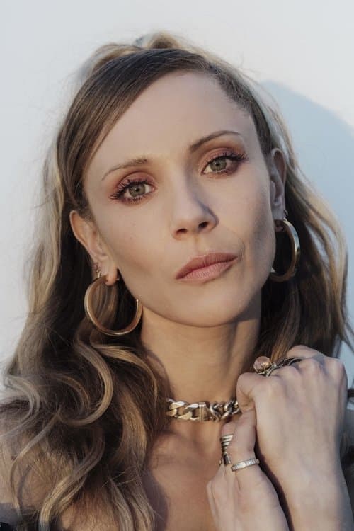 Juno Temple image