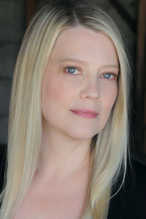 Kellie Overbey image