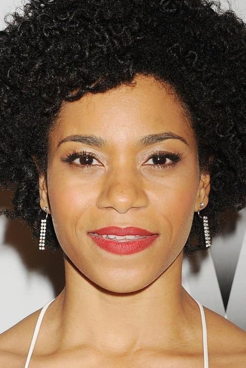 Kelly McCreary image