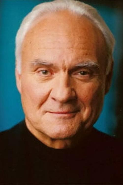 Kenneth Welsh image