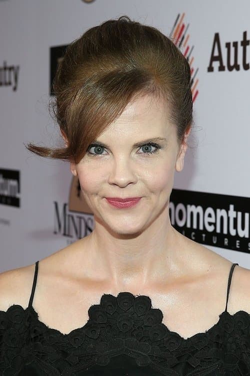 Kiersten Warren image
