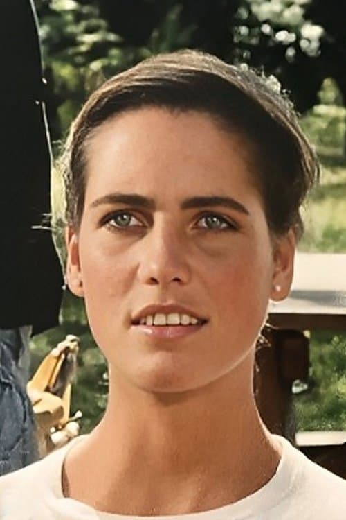 Kirsten Baker image