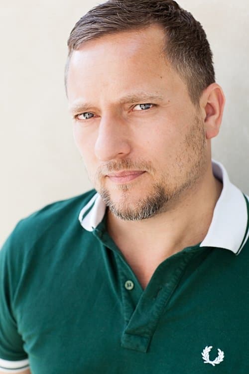 Lars Pape image