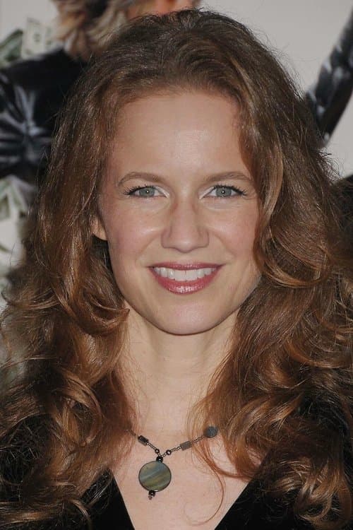 Laura Cayouette image