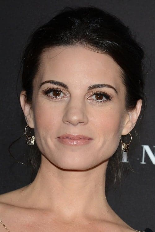 Leah Cairns image