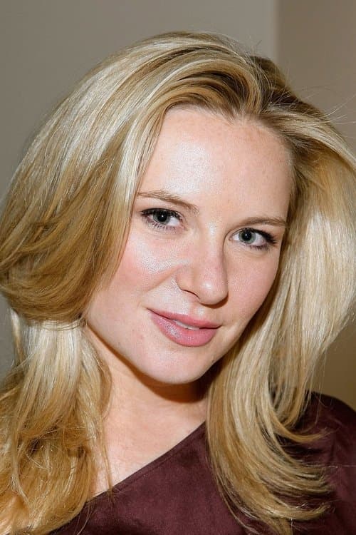 Lee-Anne Summers image