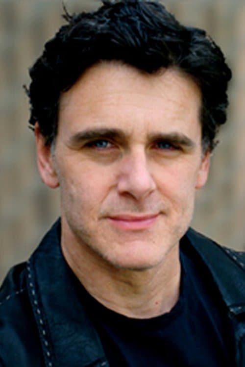 Lee Biolos image