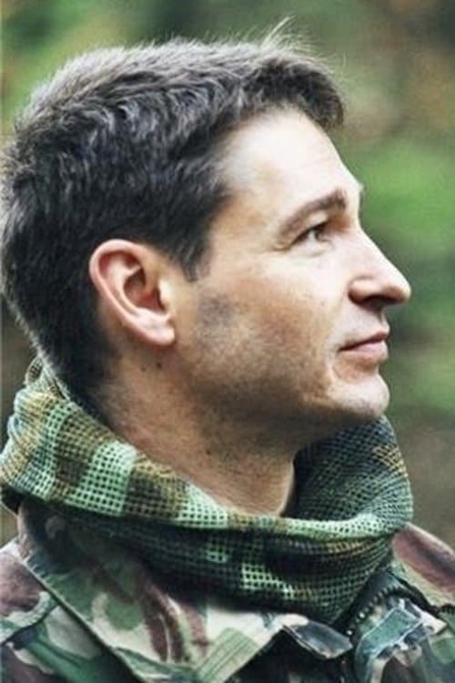 Leslie Simpson image