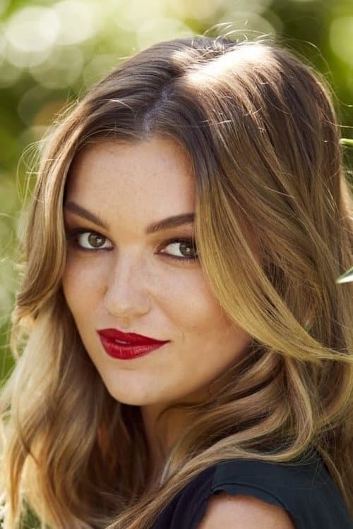 Lili Simmons image