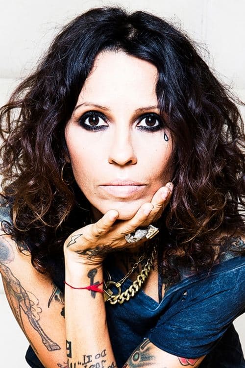 Linda Perry image