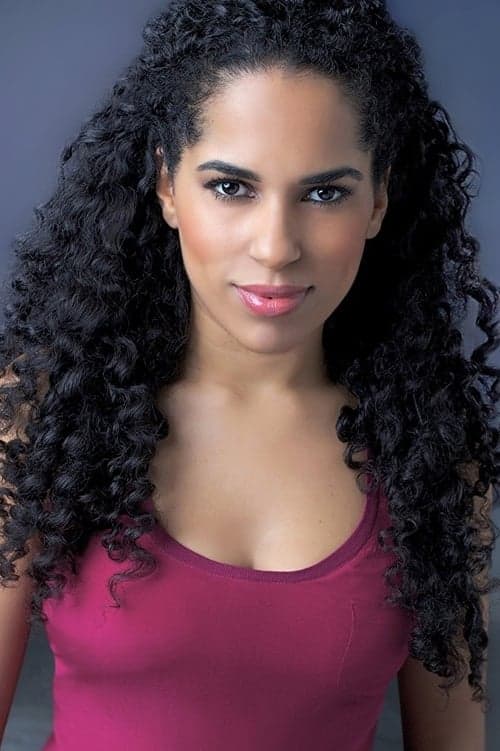 Lisa MacFadden image