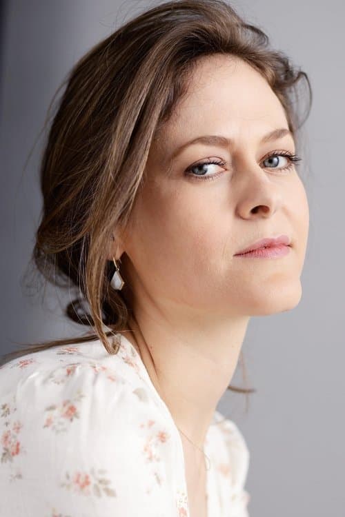 Liz McGeever image