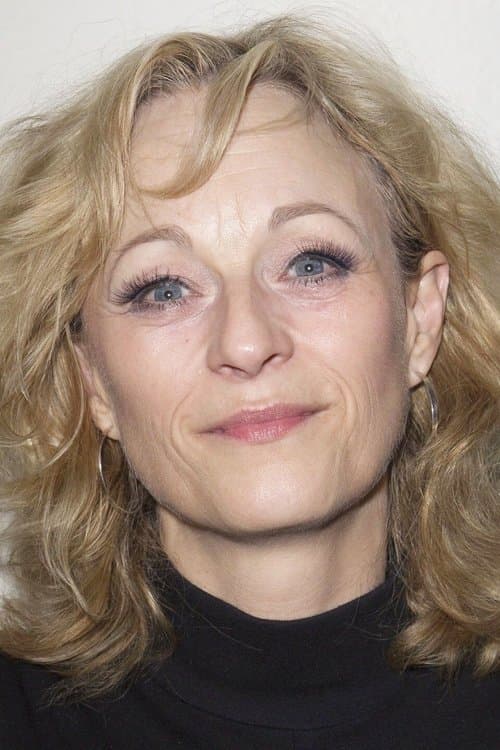 Lizzy McInnerny image