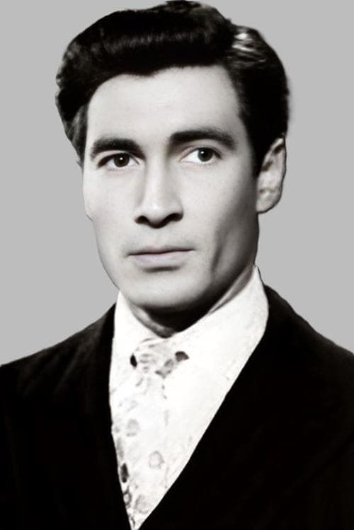 Luis Dávila image