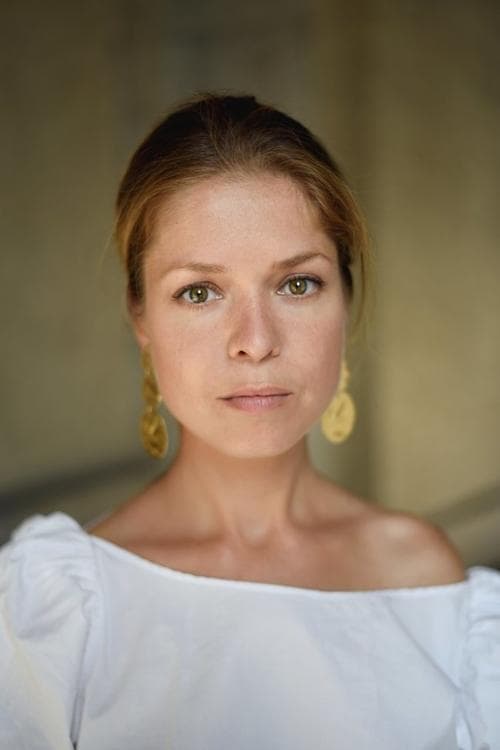 Luise Helm image