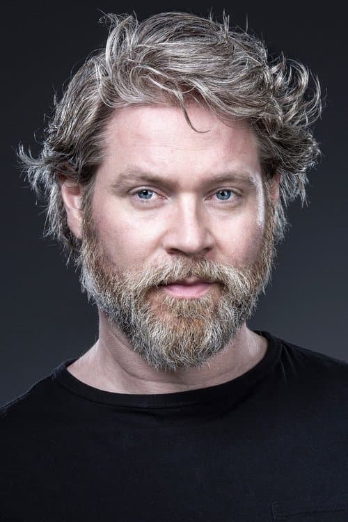 Lukas Loughran image