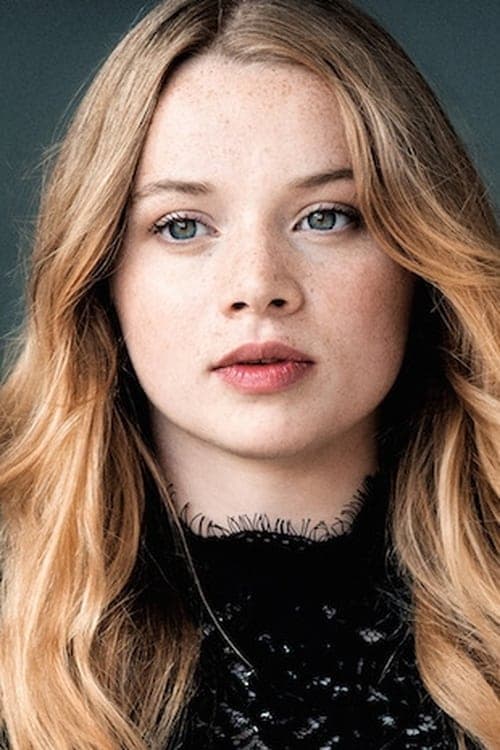 Luna Wedler image