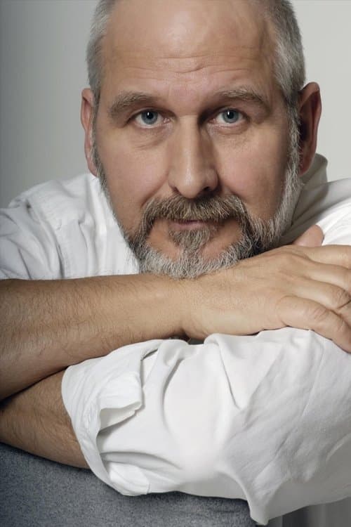 Lutz Reichert image