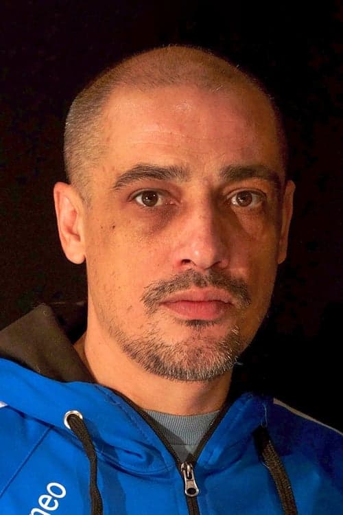 Mario Knezović image