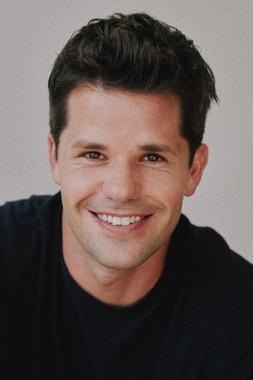 Max Carver image
