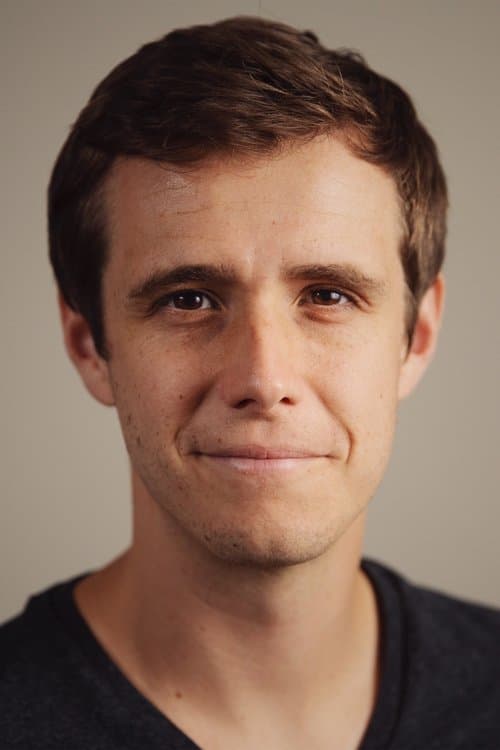 Photo of Max Tzannes