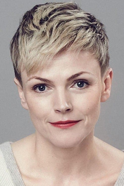 Maxine Peake image