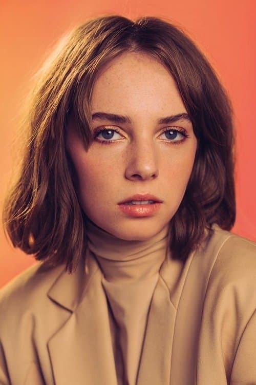 Maya Hawke image