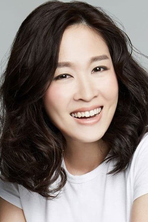 Mayjune Tan image
