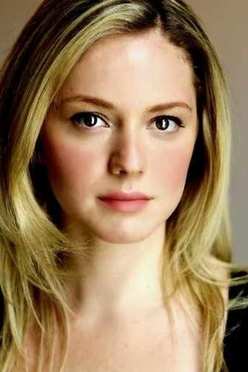 Mia Topalian image