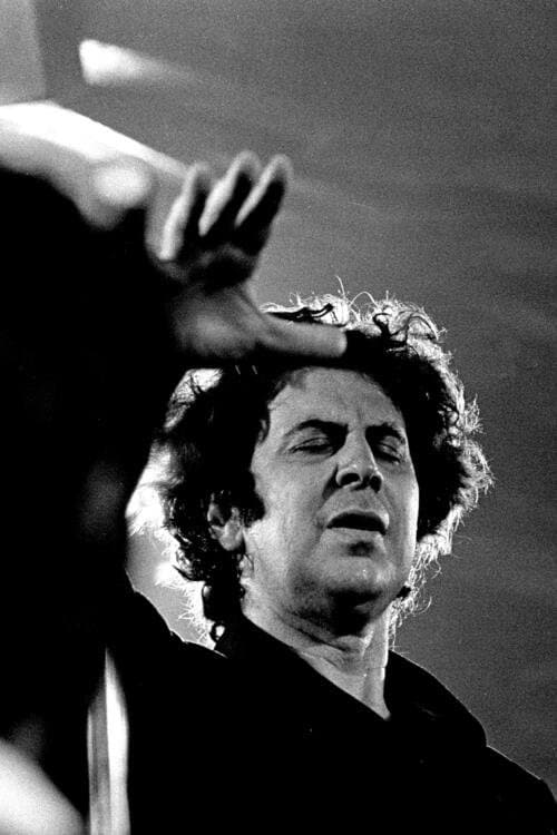 Míkis Theodorakis image