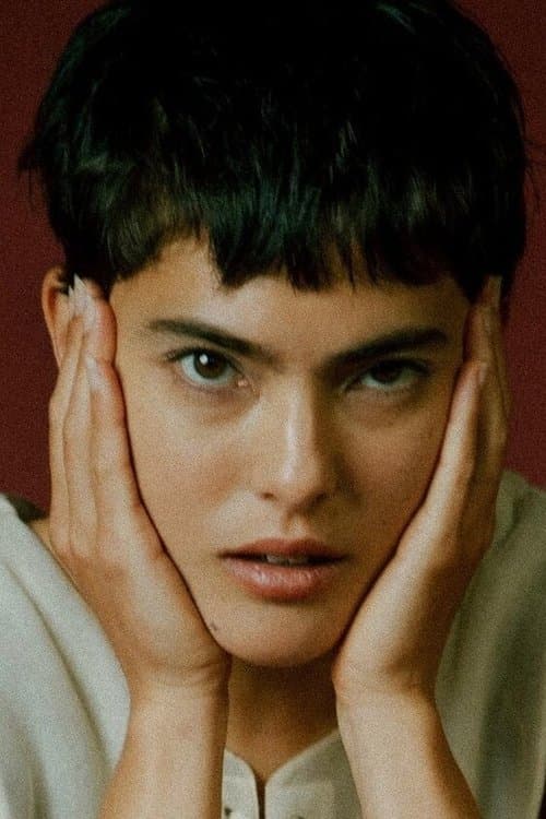 Miya Folick image