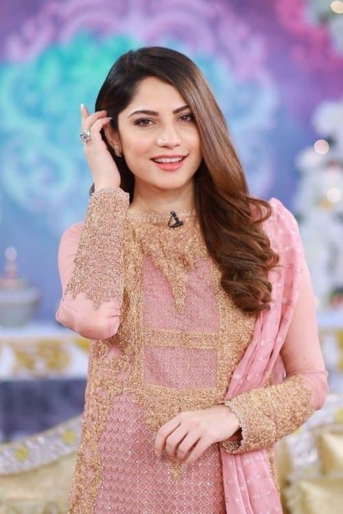 Neelam Muneer image