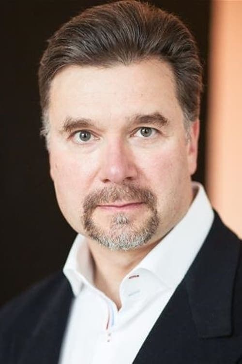 Nicholas Colicos image