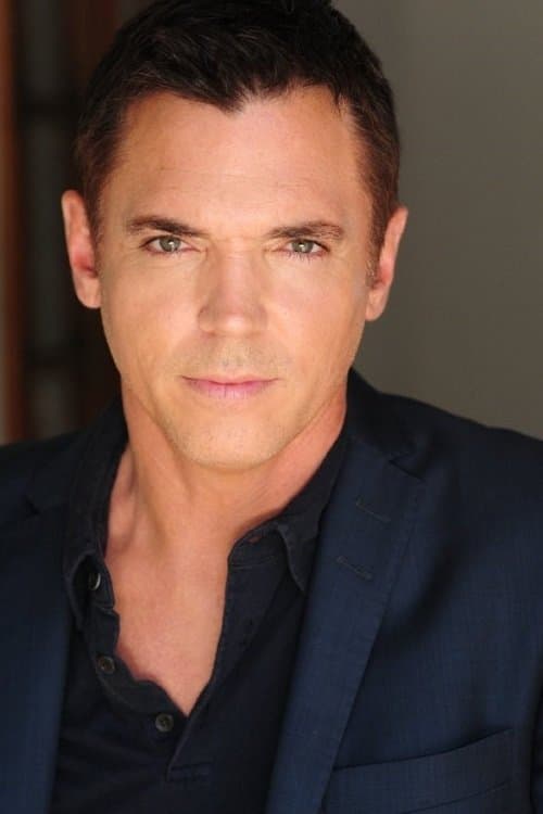 Nicholas Lea image