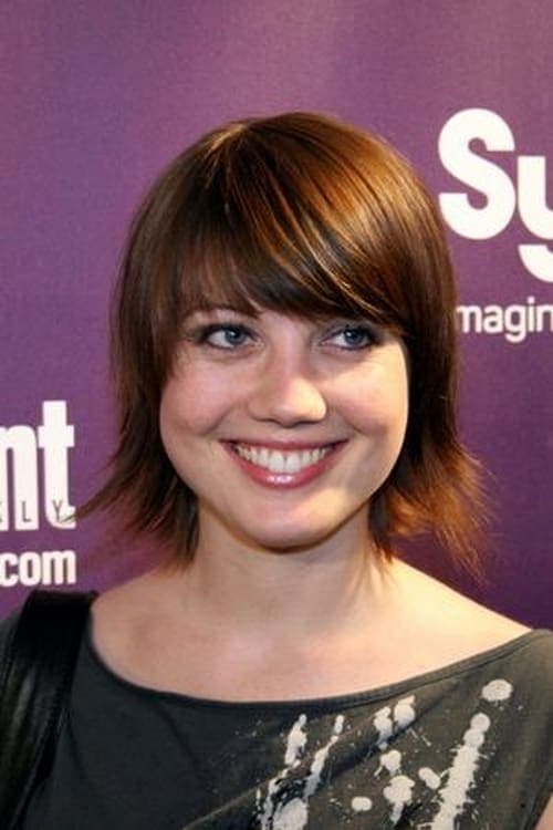 Nicki Clyne image