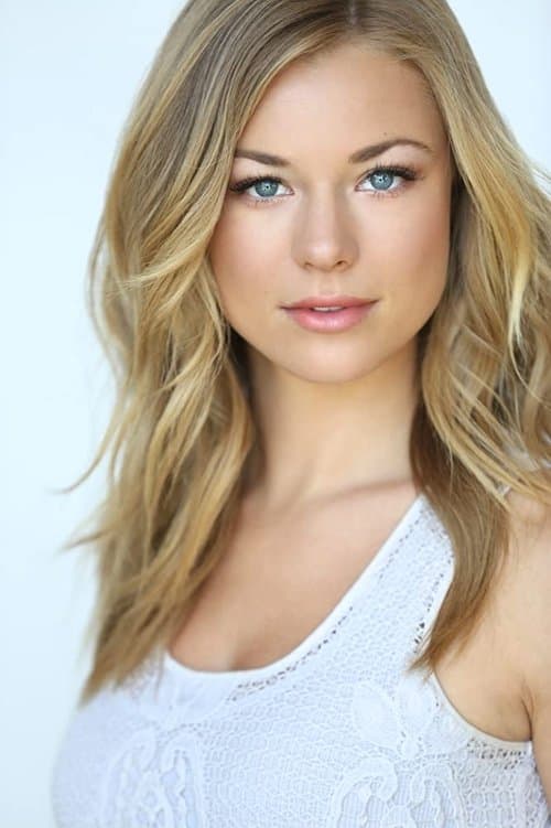 Nikki Leigh image