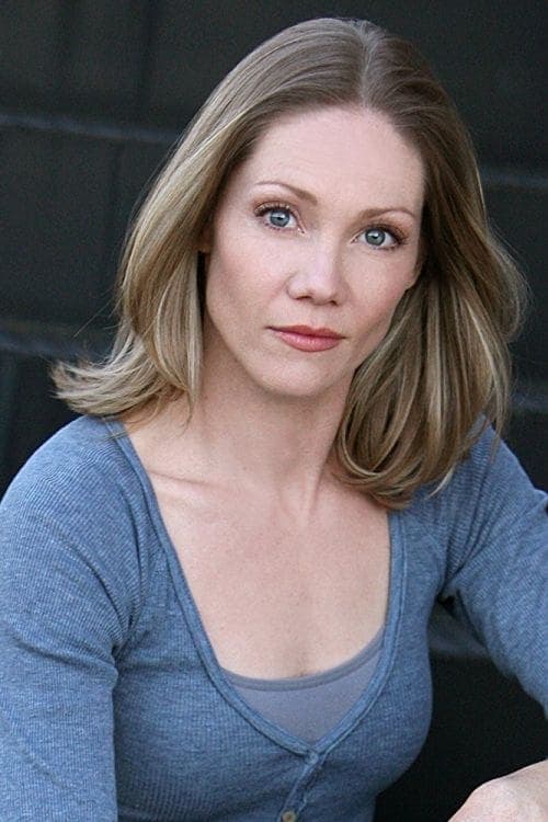 Nikki Tomlinson image