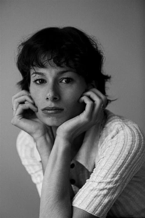 Nina Azouzi image