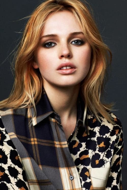 Odessa Young image