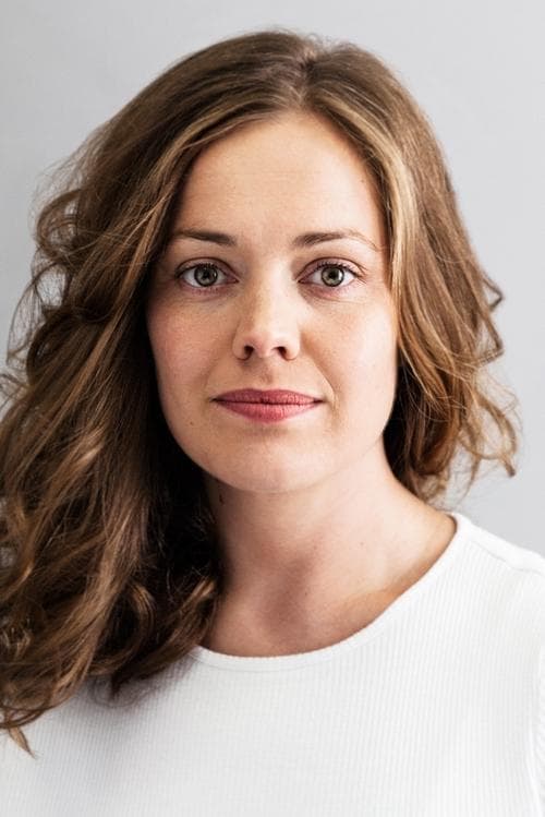 Oona Airola image