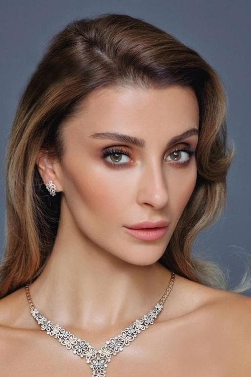 Özge Ulusoy image