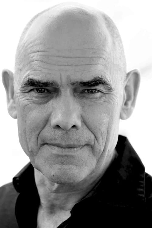 Peter Guinness image