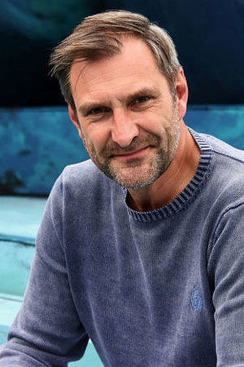 Peter Van De Velde image