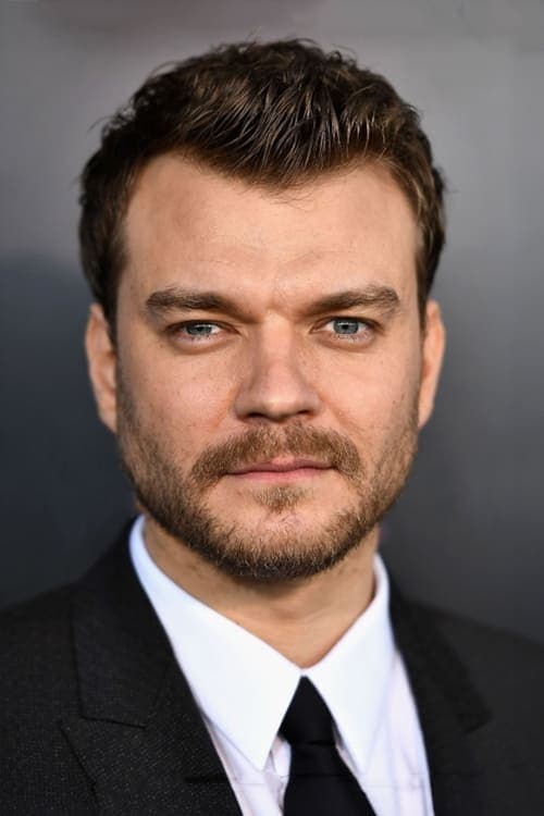 Pilou Asbæk image