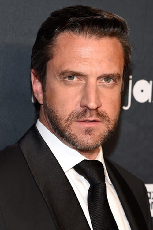 Raúl Esparza image