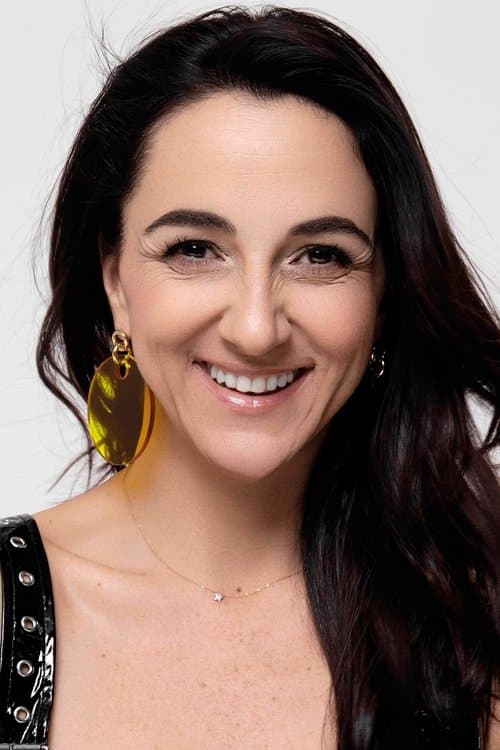 Renata Bravo image