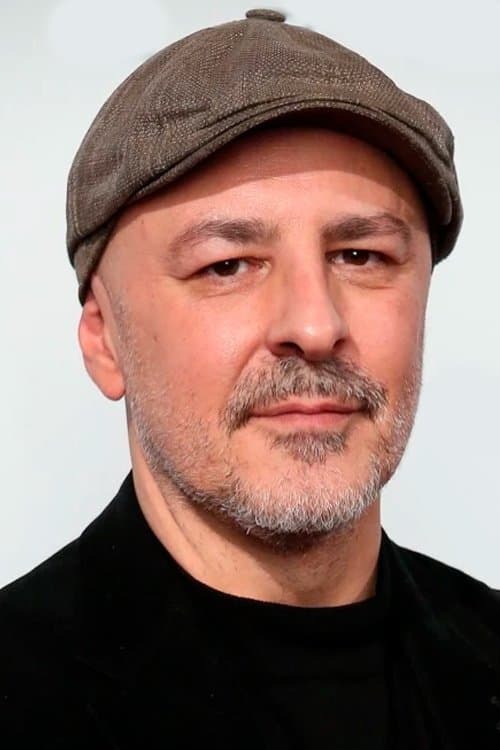 Roberto Álamo image