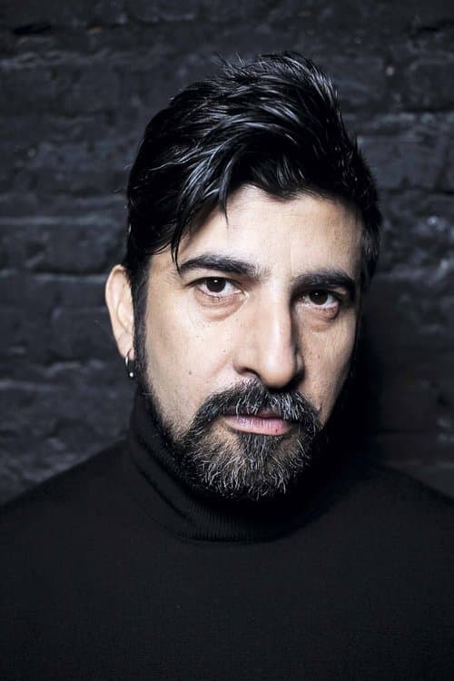 Roberto Farías image