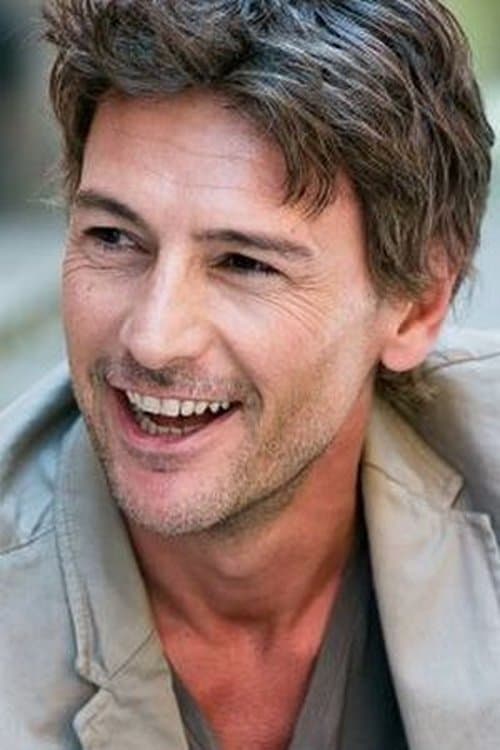 Roberto Farnesi image